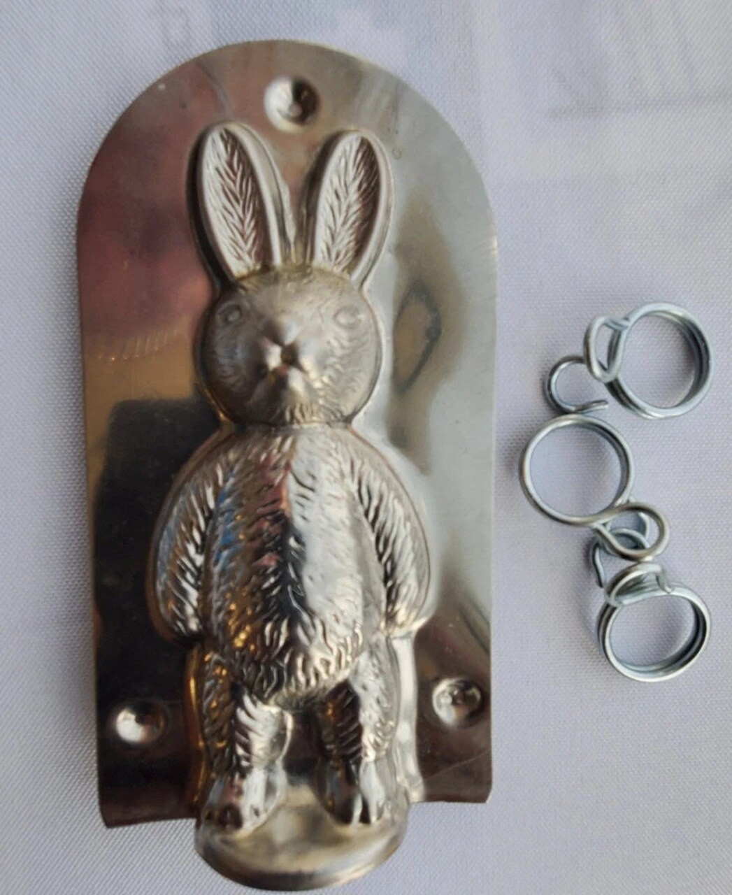Antique Tin Chocolate Mold Bunny Rabbit 1980s – Standing Easter Candy Mold